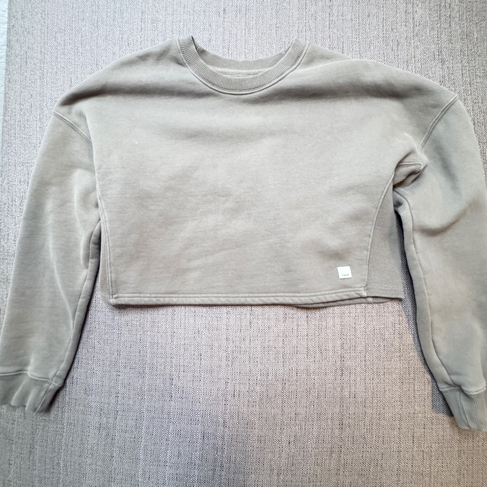 Vuori Restore Crew Sweatshirt Sage Green Cropped Pullover VW259 Small